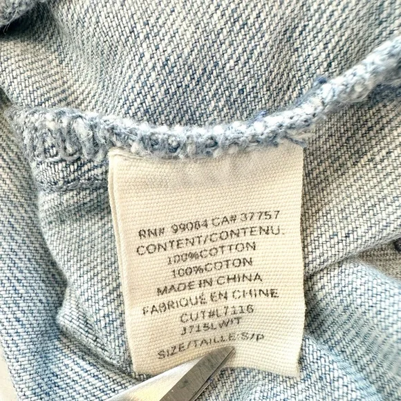 Billabong Classic Distressed Jean Jacket - Picture 14 of 15